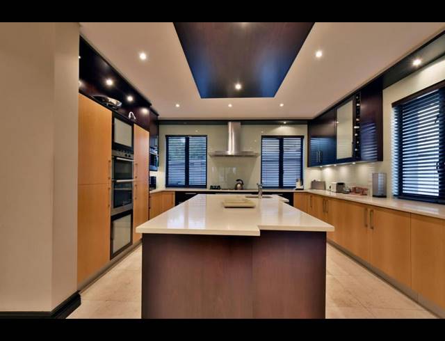 6 BEDROOM HOUSE FOR SALE IN MEYERSDAL ECO ESTATE